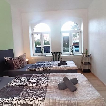 Apartment Fuer Bis Zu 7 Personen Mit Balkon Halberstadt Bagian luar foto